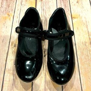 Girls tap shoes freestyle brand size 13 black used one dance season
